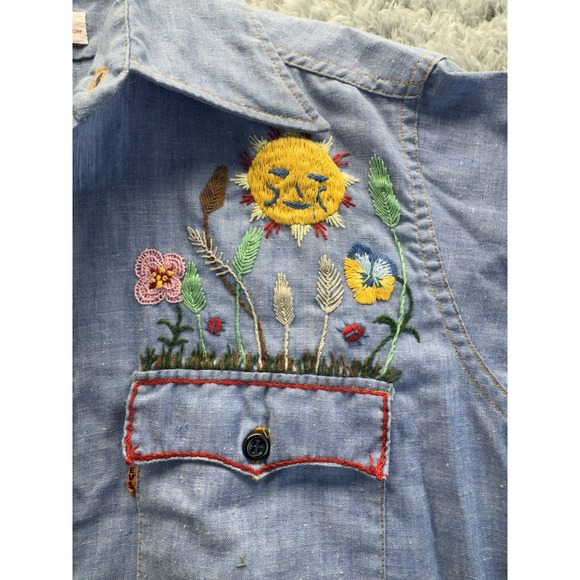 Vtg 70s Levi's Orange Tab Embroidered Chambray Shirt - Front & Back Floral Sun - Picture 5 of 12